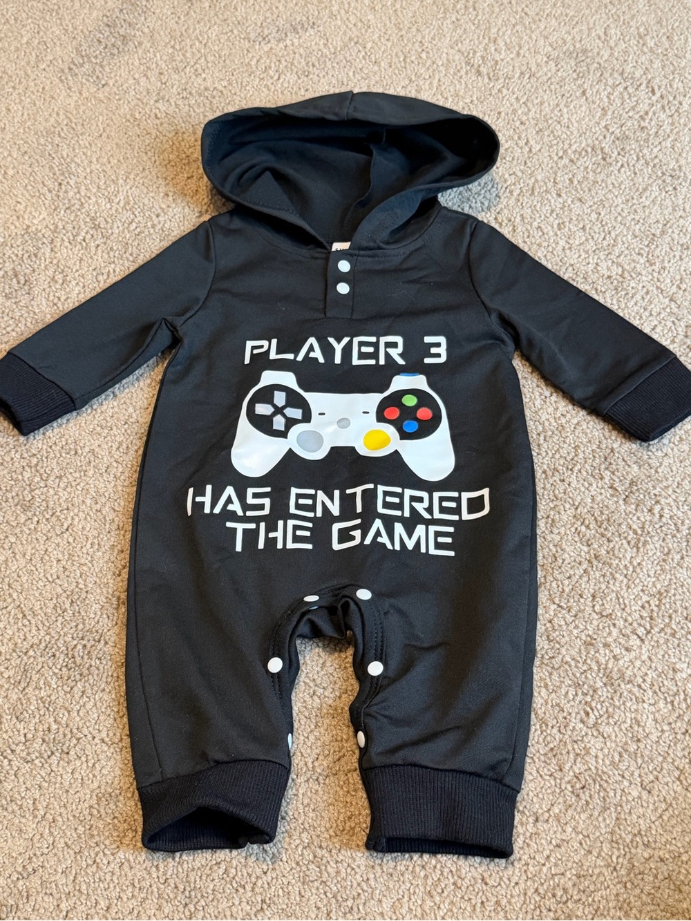 SHEIN Black "Player 3 Has Entered The Game" Hooded Baby One-Piece outfit 1-3 M